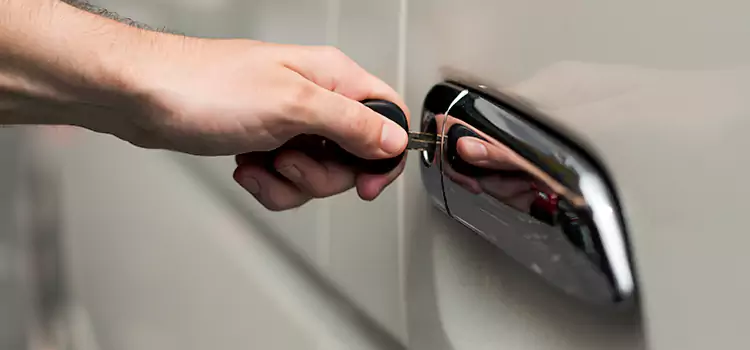 Why Choose Our Auto Locksmith Team in Selma, CA?